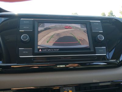 2024 Volkswagen Taos - Photo 16