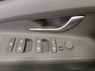 2024 Hyundai Elantra - Photo 19