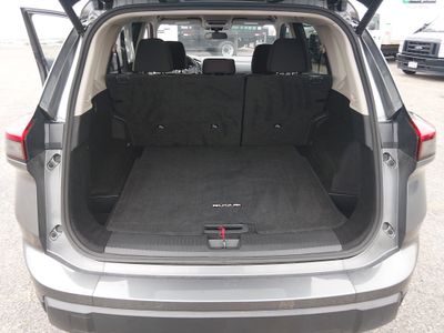 2024 Nissan Rogue - Photo 11