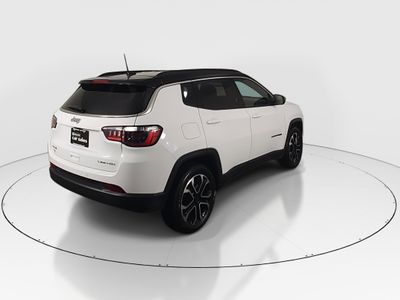 2024 Jeep Compass - Photo 7
