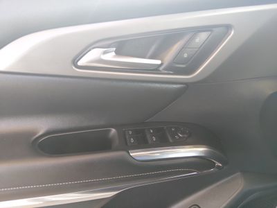 2025 Chevrolet Traverse - Photo 20