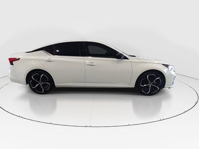 2024 Nissan Altima - Photo 8
