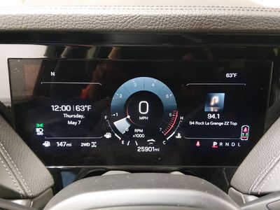 2025 GMC Yukon XL - Photo 14