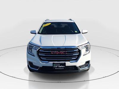 2024 GMC Terrain - Photo 2