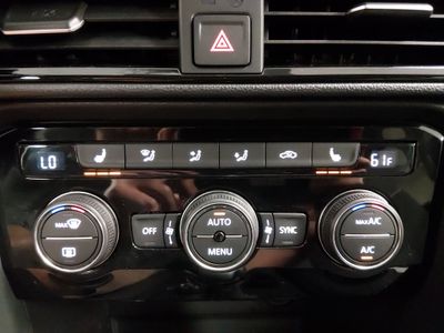 2024 Volkswagen Taos - Photo 17