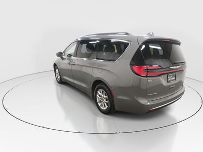 2022 Chrysler Pacifica — detail view