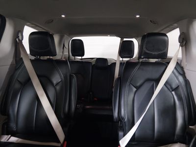 2023 Chrysler Pacifica — photo 17 view
