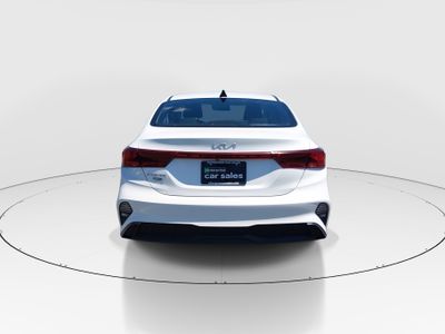 2024 Kia Forte - Photo 6