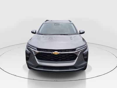 2025 Chevrolet Trax - Photo 2