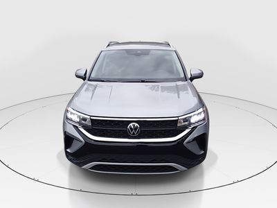 2024 Volkswagen Taos - Photo 2