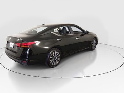 2025 Nissan Altima - Photo 7
