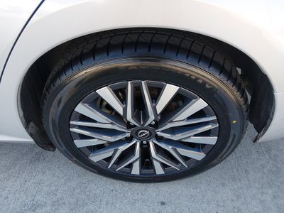 2024 Nissan Altima - Photo 10
