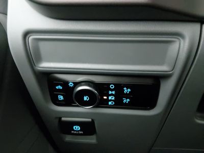2025 Ford F-150 - Photo 13