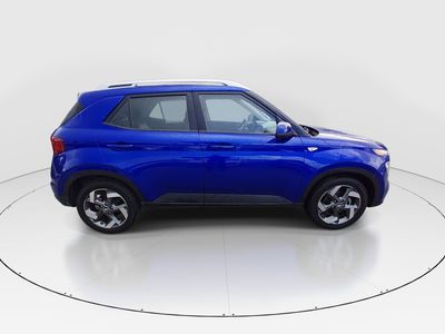 2025 Hyundai Venue - Photo 8