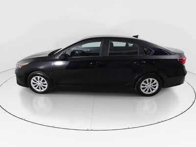 2023 Kia Forte - Photo 4