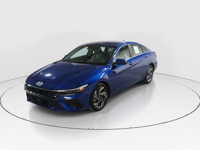2024 Hyundai Elantra - Photo 3