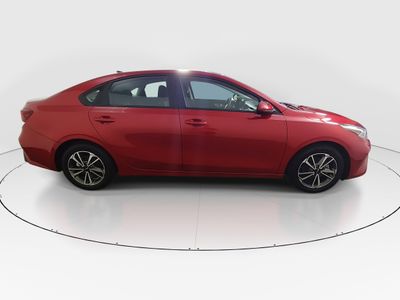 2023 Kia Forte - Photo 8