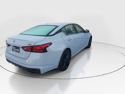 2024 Nissan Altima — photo 7 view