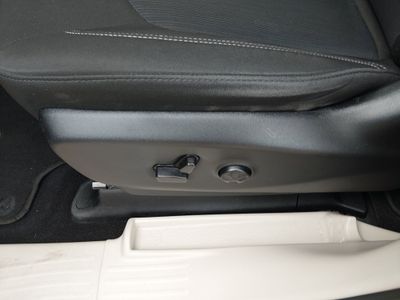 2023 Chrysler Voyager - Photo 21
