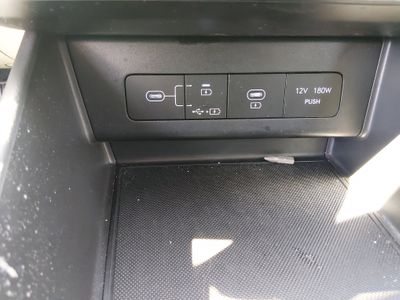 2025 Hyundai Sonata - Photo 19
