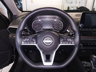 2025 Nissan Altima - Photo 12
