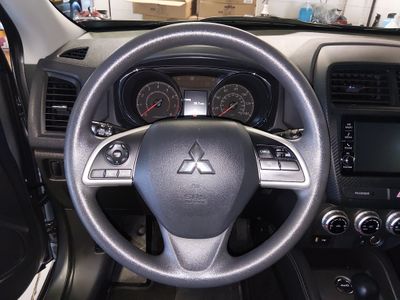 2025 Mitsubishi Outlander Sport — photo 12 view