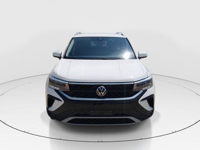 2024 Volkswagen Taos - Photo 2