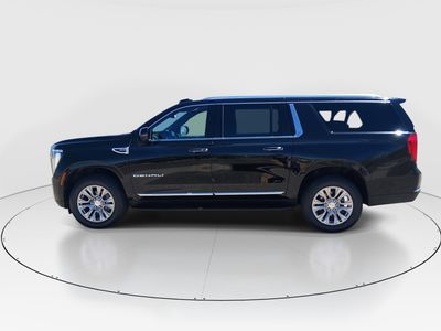 2025 GMC Yukon XL - Photo 4