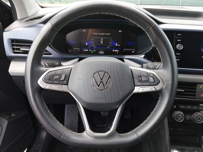 2024 Volkswagen Taos - Photo 12