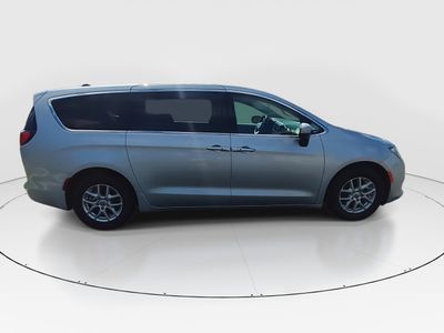 2023 Chrysler Voyager - Photo 8