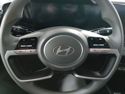 2024 Hyundai Elantra - Photo 12