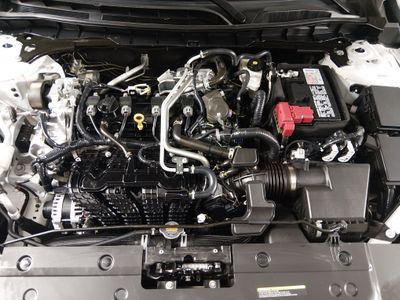 2025 Nissan Altima - Photo 9