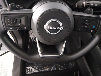 2024 Nissan Rogue - Photo 12