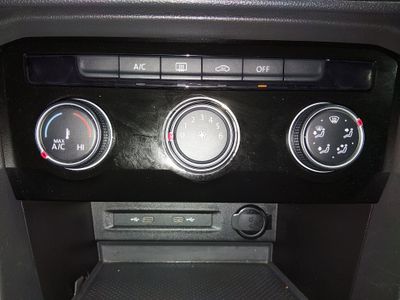 2024 Volkswagen Taos - Photo 18