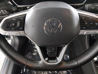 2024 Volkswagen Jetta — photo 12 view