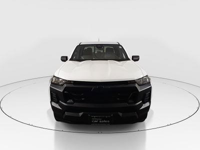 2025 Chevrolet Colorado - Photo 2