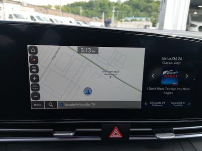 2024 Hyundai Elantra - Photo 17