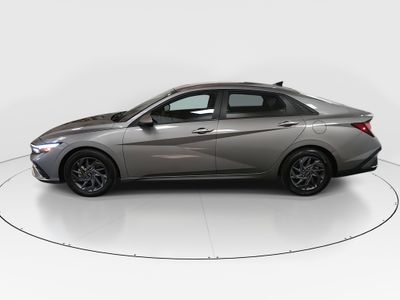 2024 Hyundai Elantra - Photo 4