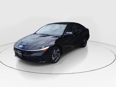 2024 Hyundai Elantra - Photo 3