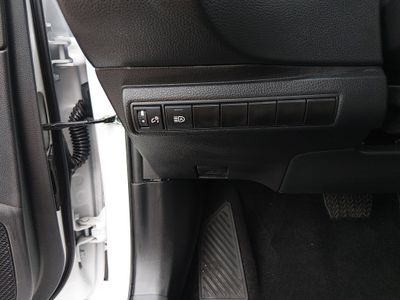 2025 Toyota Corolla - Photo 13