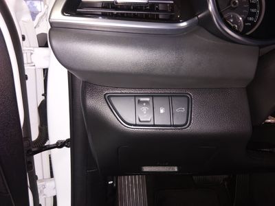 2025 Genesis G70 - Photo 13