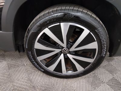 2024 Volkswagen Taos - Photo 10