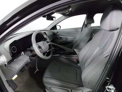 2024 Hyundai Elantra - Photo 19