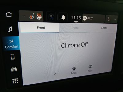 2022 Chrysler Voyager — photo 18 view
