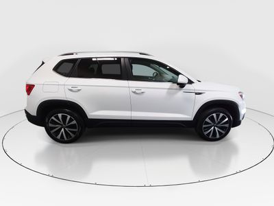 2024 Volkswagen Taos - Photo 8