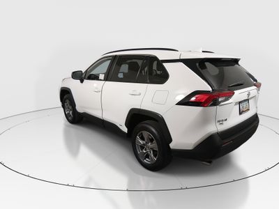 2025 Toyota RAV4 - Photo 5