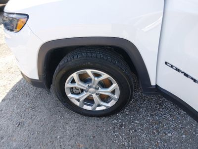 2024 Jeep Compass - Photo 10