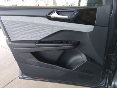 2024 Volkswagen Taos - Photo 21