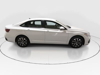 2024 Volkswagen Jetta - Photo 8