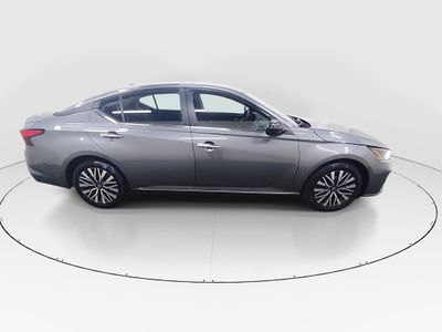 2024 Nissan Altima - Photo 8